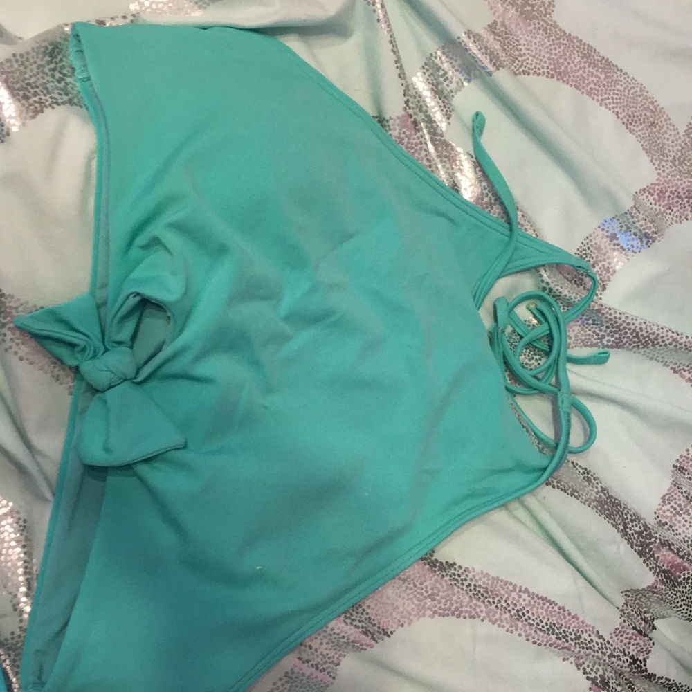 Bathing suit